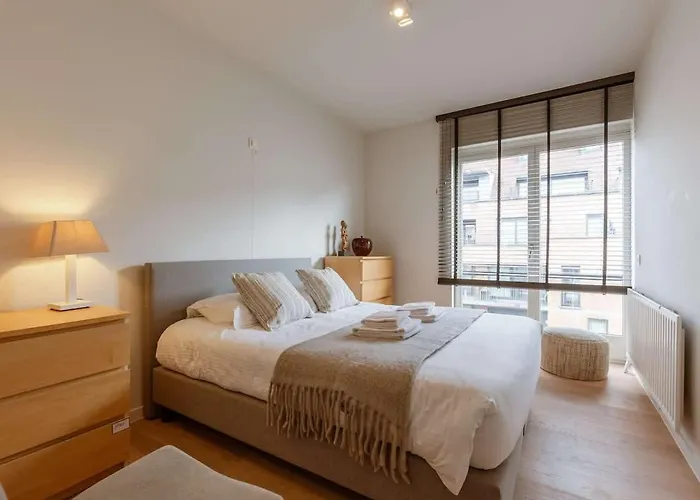 Casiola - Modern Close To The Appartement