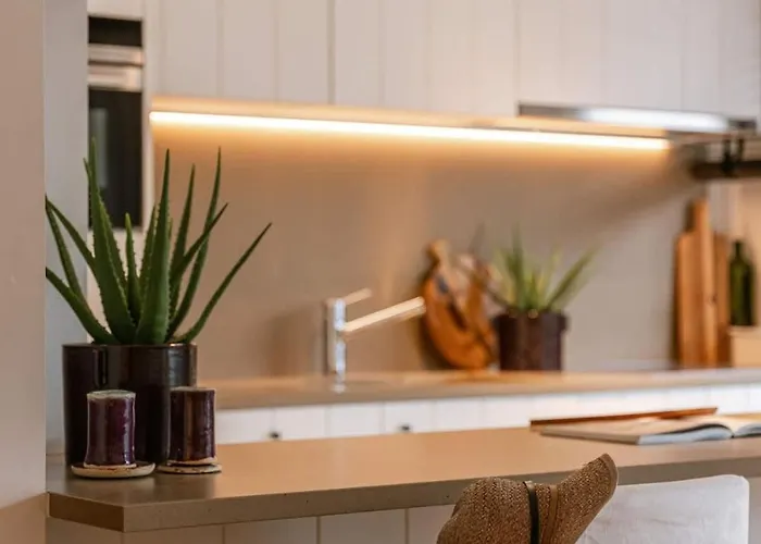 Casiola - Modern Close To The *